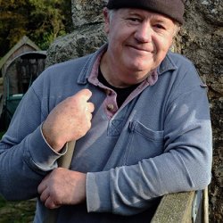 THE DIALECT IN LOCAL DARTMOOR SONGS                  By Bill Murray